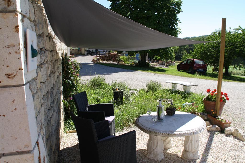 La Perle Du Lot Bed and Breakfast Castelnau-Montratier Exteriör bild