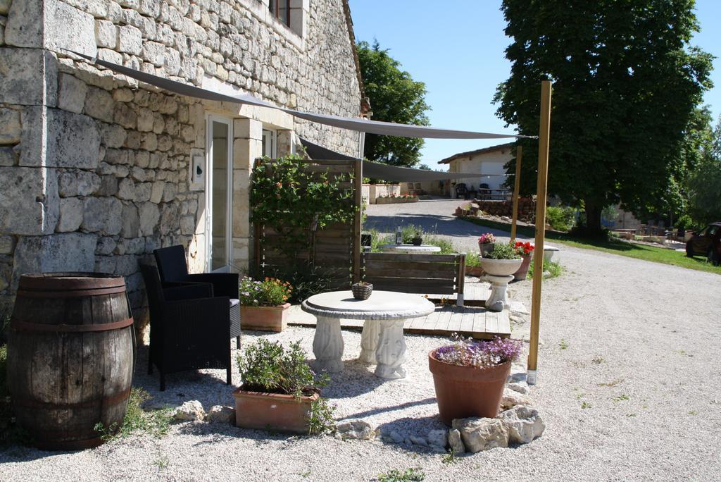 La Perle Du Lot Bed and Breakfast Castelnau-Montratier Exteriör bild